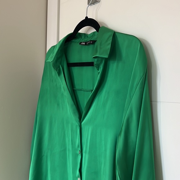 Zara blouse - Picture 3 of 4